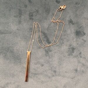 Chic 14k Gold Bar Pendant Necklace